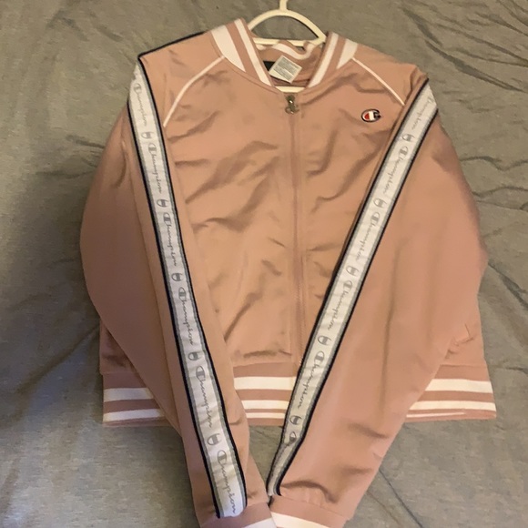 Champion Sweater. Kids size large - Picture 2 of 3